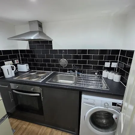 Cozy Flat, 7mins From Centre, Parking, Wifi & Netflix