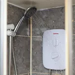 Cozy Flat, 7mins From Centre, Parking, Wifi & Netflix Apartment *