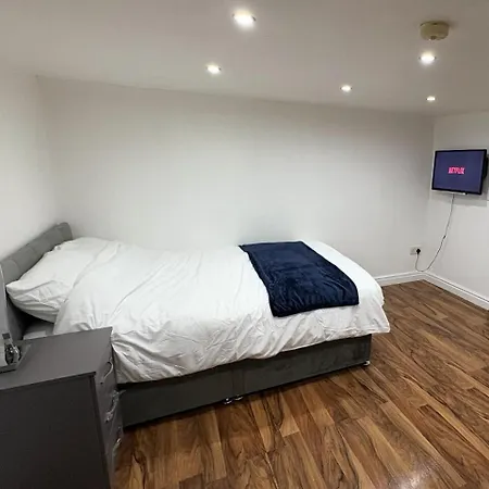 Cozy Flat, 7mins From Centre, Parking, Wifi & Netflix * Leeds (West Yorkshire)