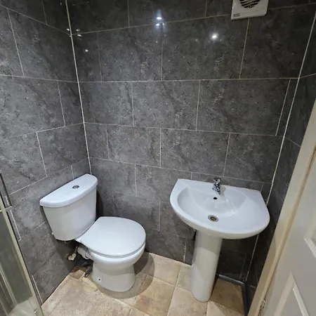 דירה Cozy Flat, 7mins From Centre, Parking, Wifi & Netflix *