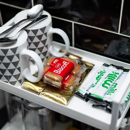 アパート Cozy Flat, 7mins From Centre, Parking, Wifi & Netflix